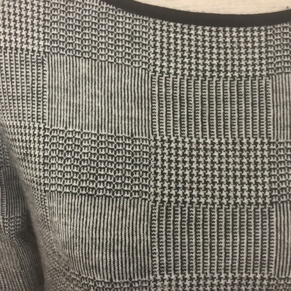 classiques entier Wool Cashmere Checkered Sweater - Picture 2 of 6